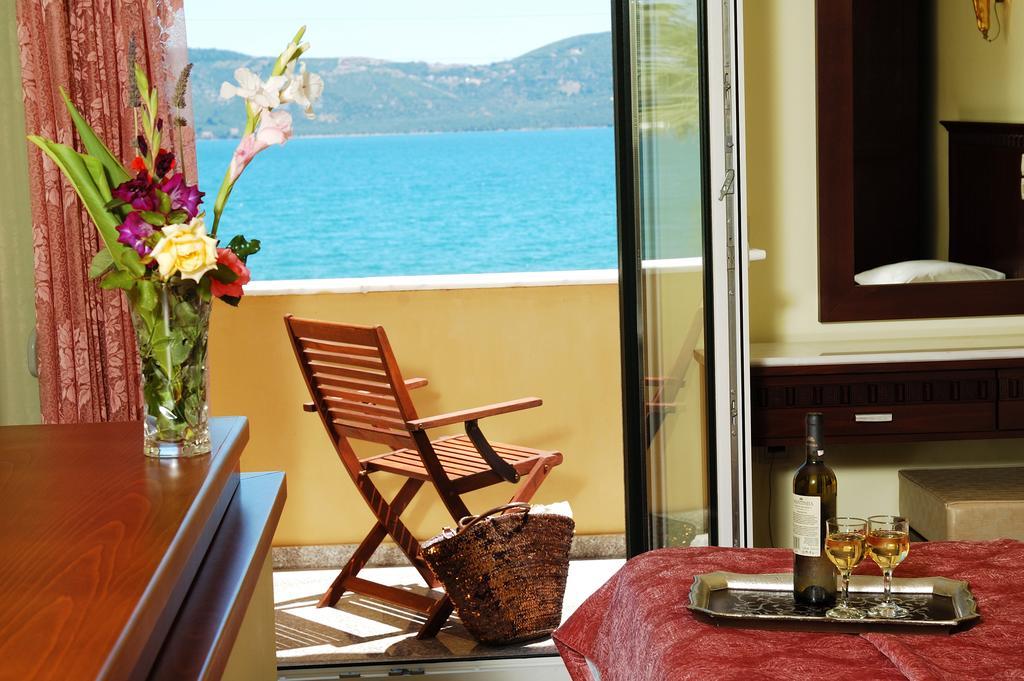 Ariadnes Holiday Accommodation II Apidias Lakos Room photo